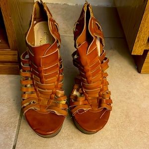 Tan wedges size 6